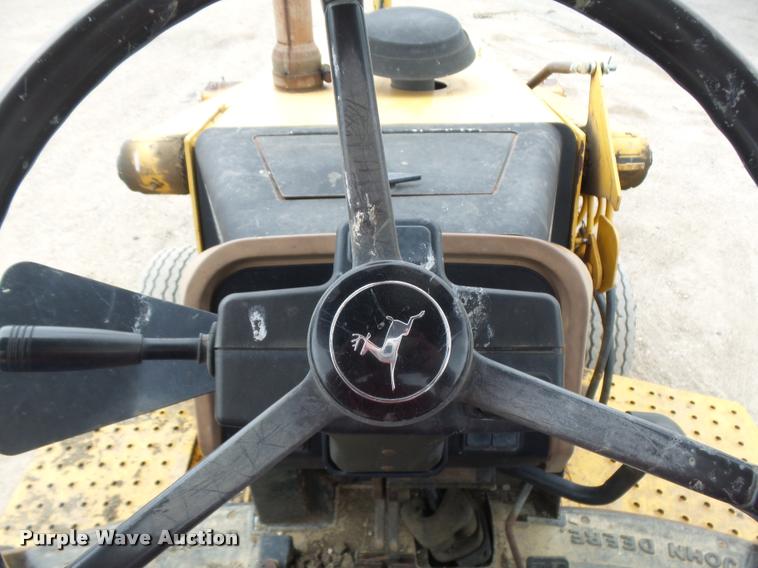 image for item DE9532 1998 John Deere 310E backhoe