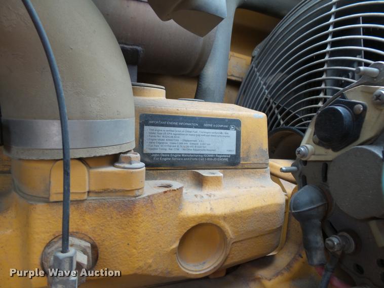 image for item DE9532 1998 John Deere 310E backhoe