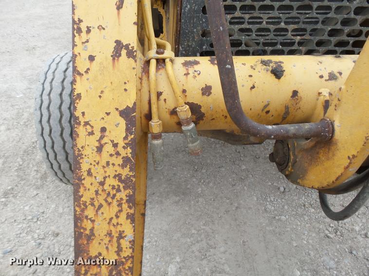 image for item DE9532 1998 John Deere 310E backhoe