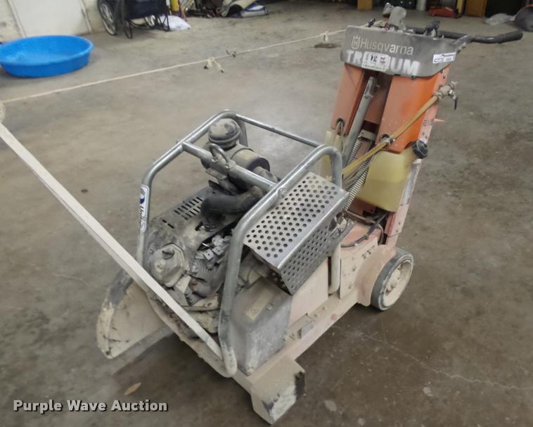 image for item DE9536 Husqvarna FS520 concrete saw