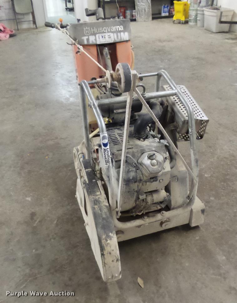 image for item DE9536 Husqvarna FS520 concrete saw