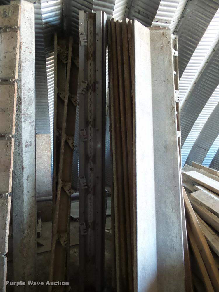 image for item DH9501 8' fractions and corner hardware