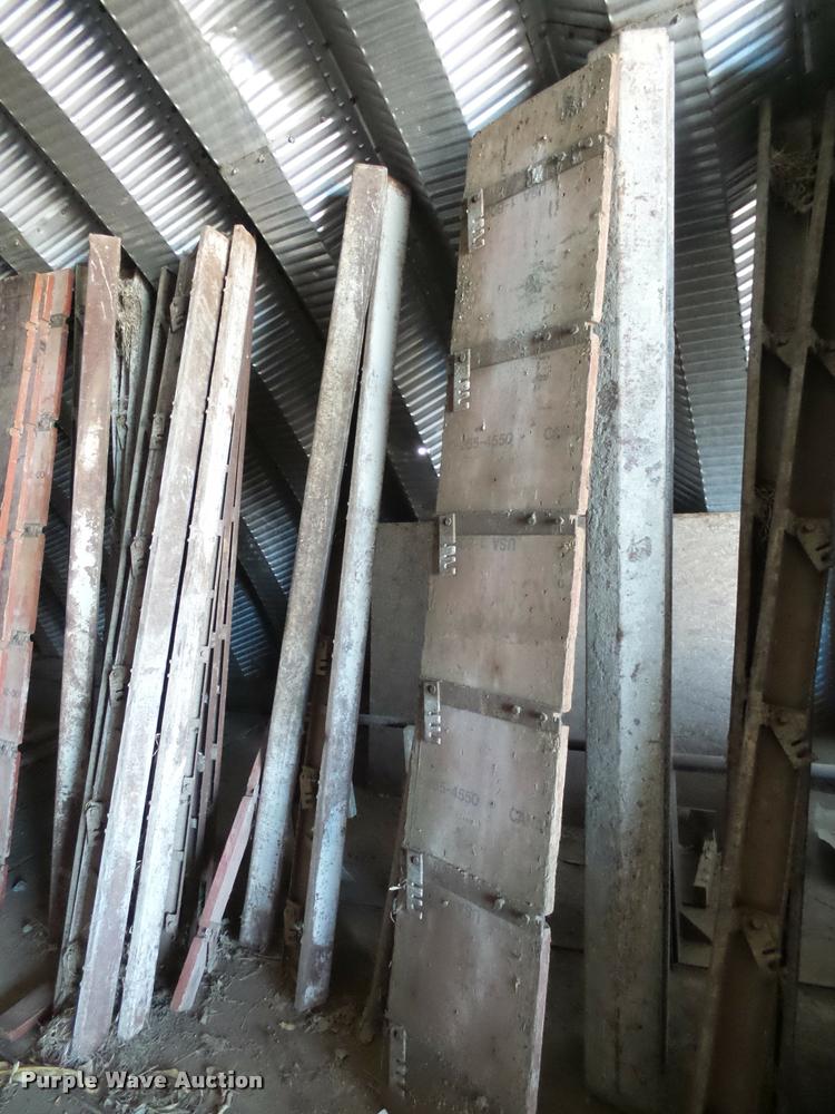 image for item DH9501 8' fractions and corner hardware