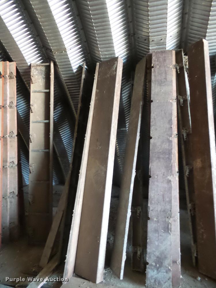 image for item DH9501 8' fractions and corner hardware