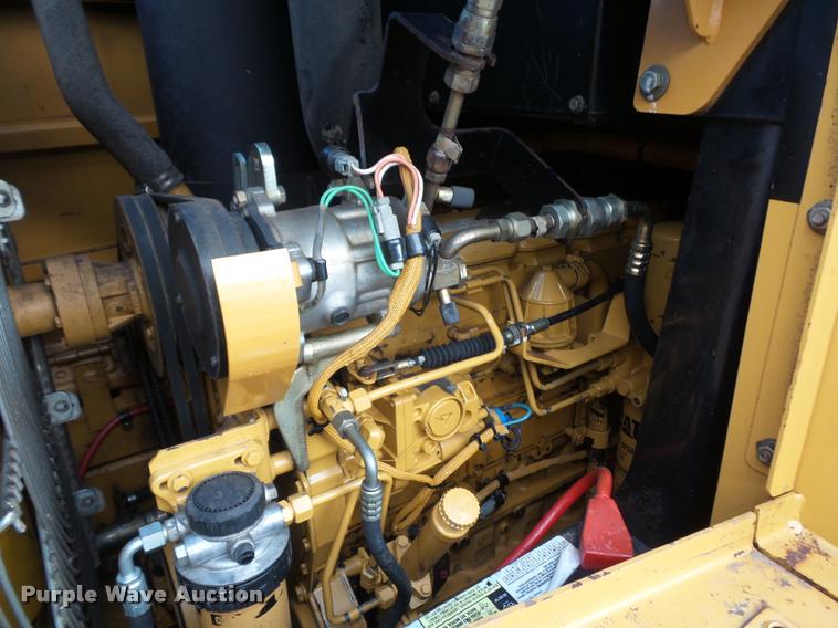 image for item J1534 1999 Caterpillar 953C track loader