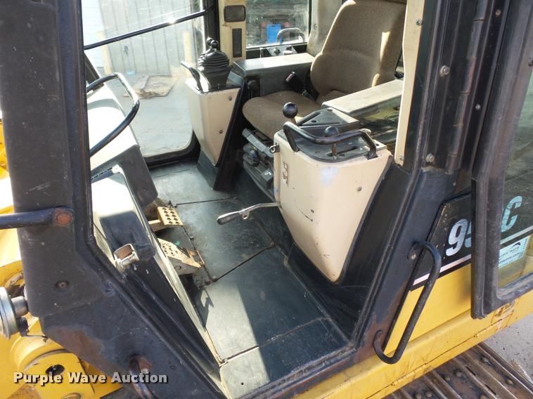 image for item J1534 1999 Caterpillar 953C track loader