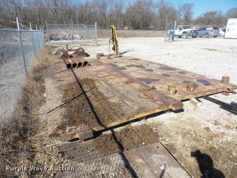 image for item J1575 Trench box