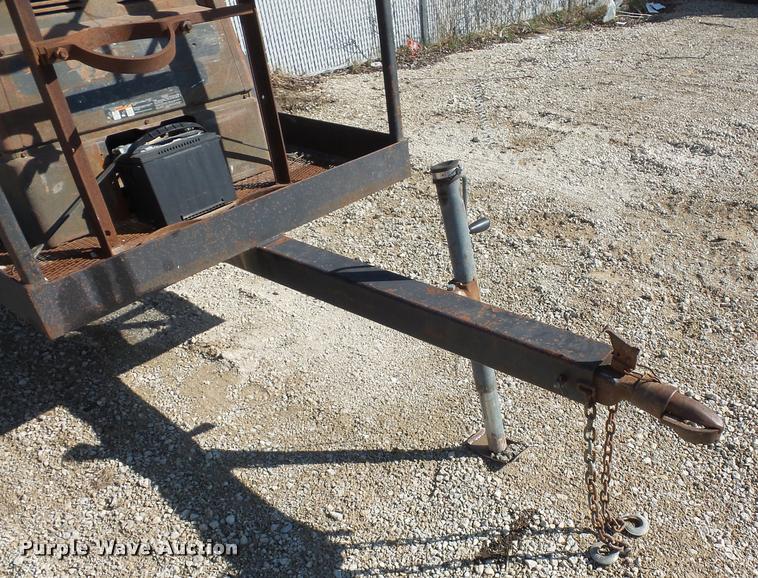 image for item J1577 Lincoln Commander 400 welder/generator