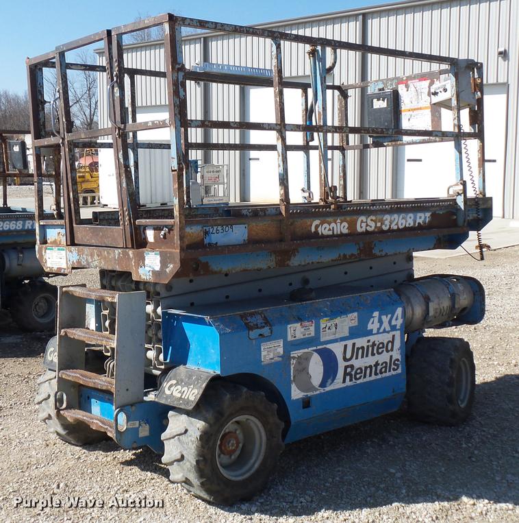 image for item J1578 Genie GS-3268RT scissor lift