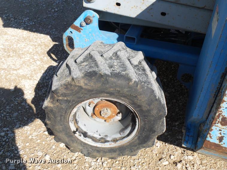 image for item J1578 Genie GS-3268RT scissor lift