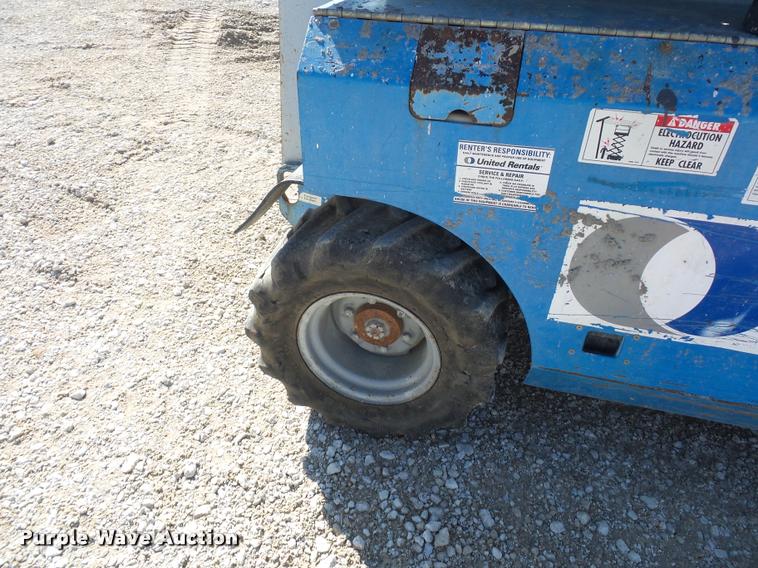 image for item J1578 Genie GS-3268RT scissor lift