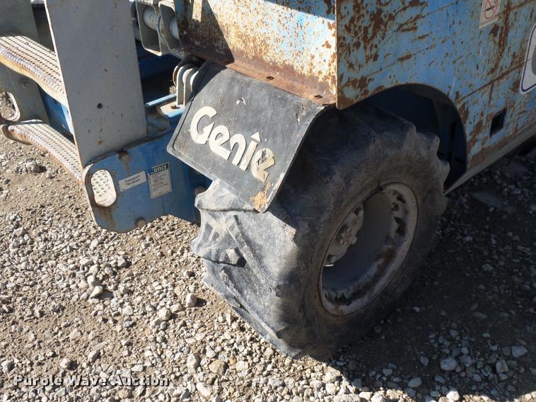 image for item J1579 Genie GS-2668RT scissor lift