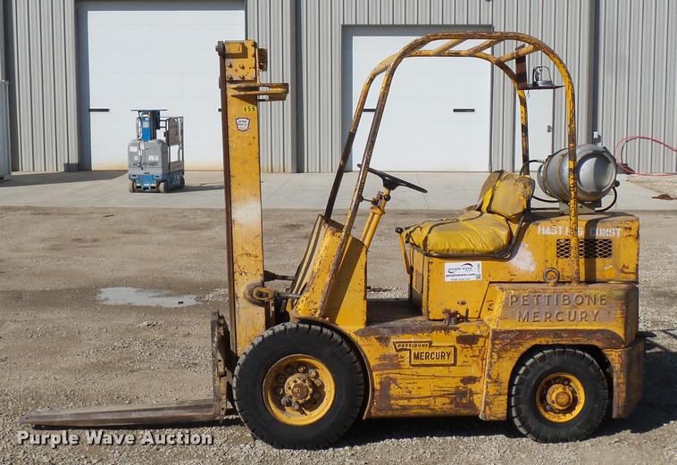 image for item J1580 Pettibone Mercury forklift