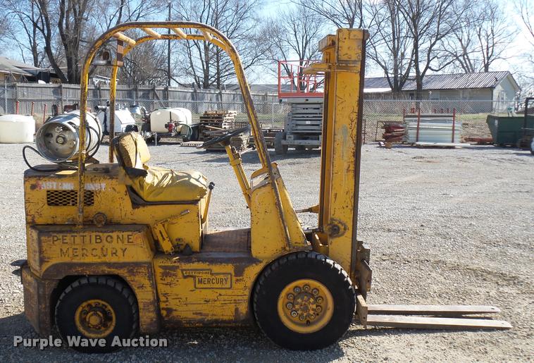 image for item J1580 Pettibone Mercury forklift