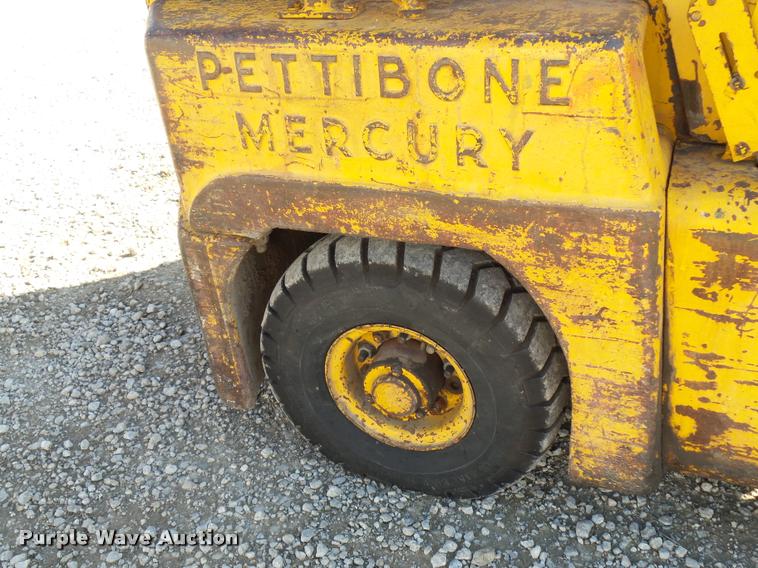image for item J1580 Pettibone Mercury forklift