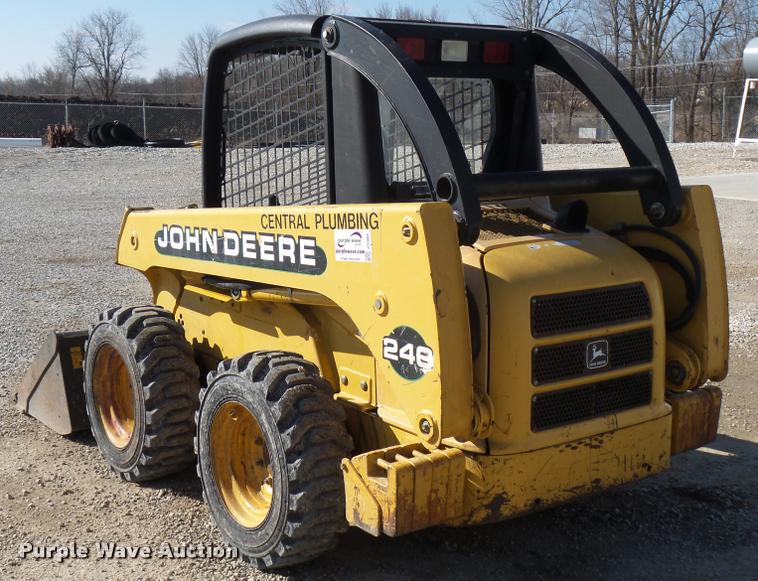 image for item J1581 1999 John Deere 240 skid steer