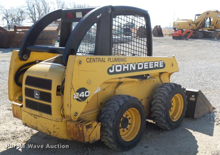 image for item J1581 1999 John Deere 240 skid steer