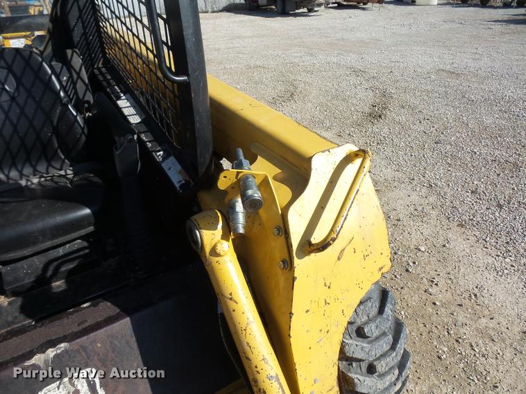 image for item J1581 1999 John Deere 240 skid steer