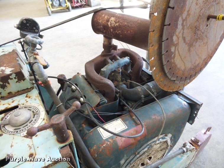 image for item J1584 Target Pro 30 concrete saw