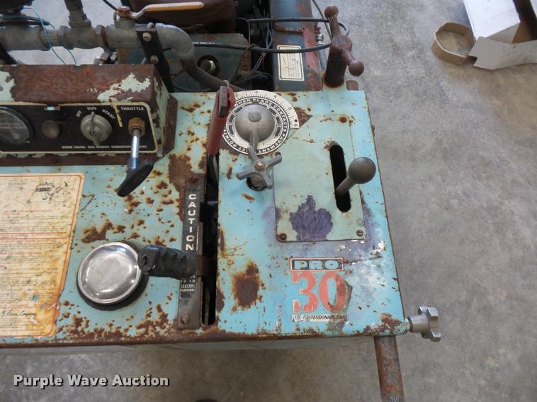 image for item J1584 Target Pro 30 concrete saw