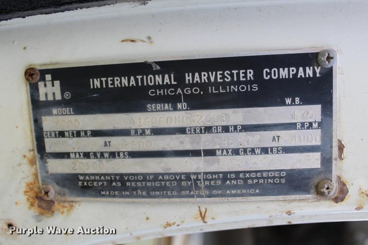 image for item K1960 1970 International Loadstar 1900 tank truck