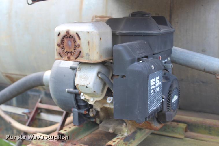 image for item K1960 1970 International Loadstar 1900 tank truck