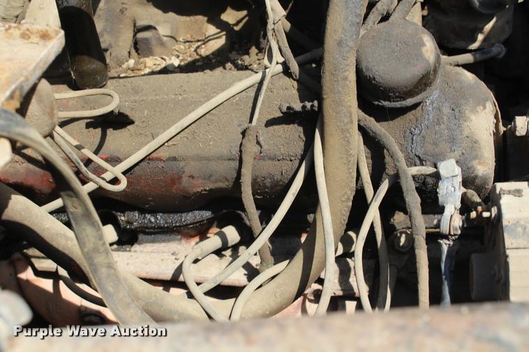 image for item K1960 1970 International Loadstar 1900 tank truck