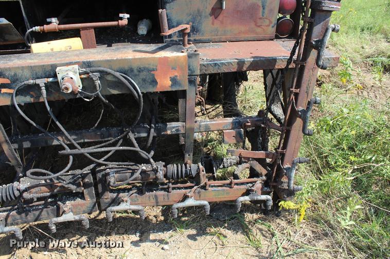 image for item K1967 1975 Ford oil distributor truck