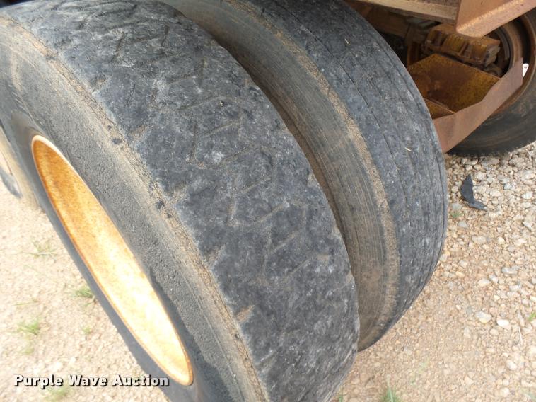 image for item K3103 1996 Load King 2060 bottom dump trailer