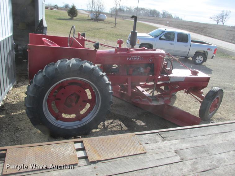 image for item K6163 Mccormick Farmall M30 motor grader