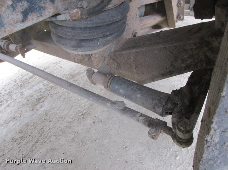 image for item K6165 2001 Mack RD688S dump truck