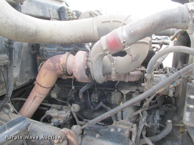 image for item K6165 2001 Mack RD688S dump truck