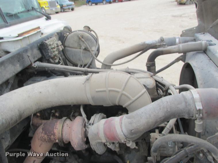 image for item K6165 2001 Mack RD688S dump truck