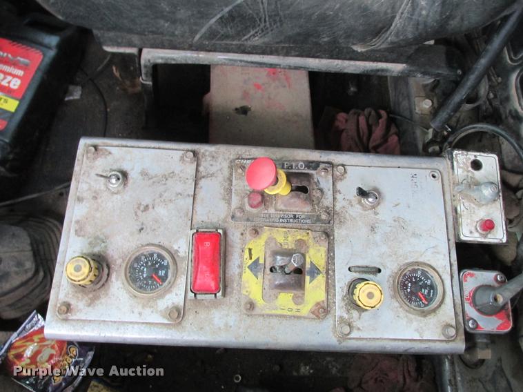 image for item K6165 2001 Mack RD688S dump truck