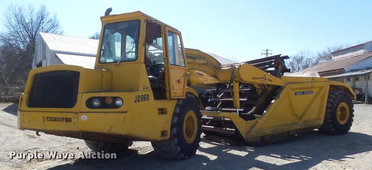 image for item K7698 1969 John Deere 860 elevating scraper