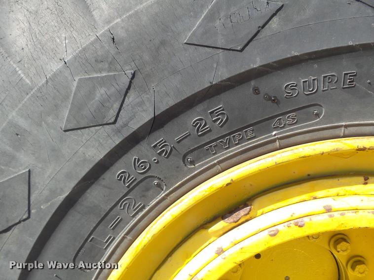 image for item K7698 1969 John Deere 860 elevating scraper