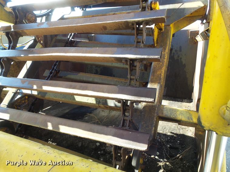 image for item K7698 1969 John Deere 860 elevating scraper