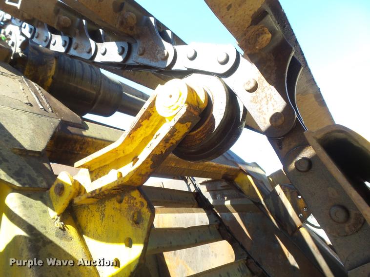 image for item K7698 1969 John Deere 860 elevating scraper