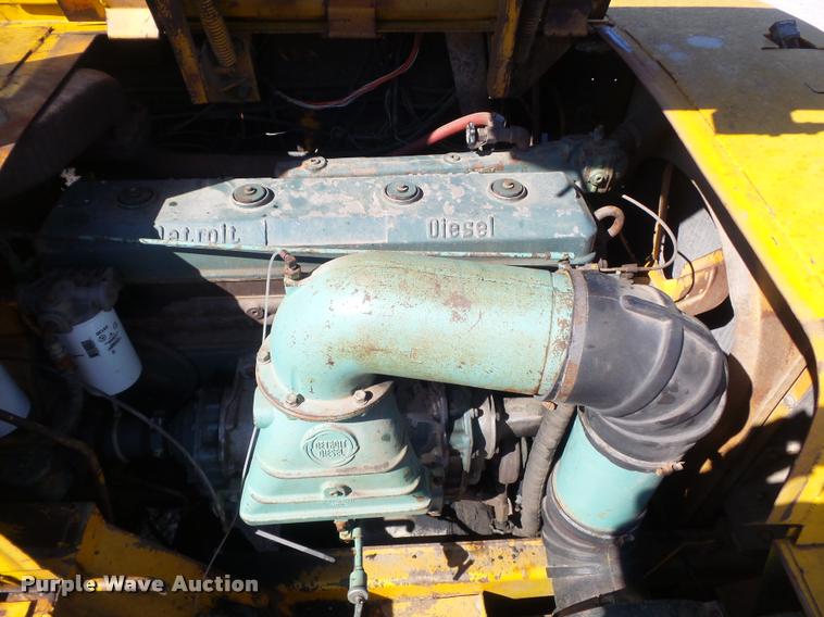 image for item K7698 1969 John Deere 860 elevating scraper