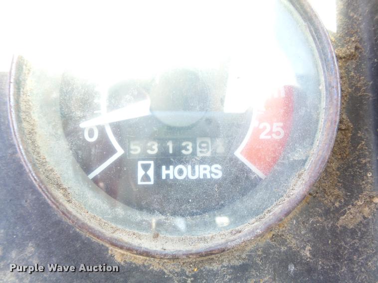 image for item K7698 1969 John Deere 860 elevating scraper