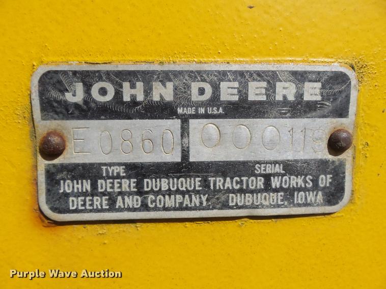 image for item K7698 1969 John Deere 860 elevating scraper