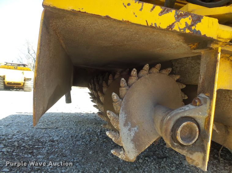 image for item K7699 1995 Puckett Bros 850SF curb machine