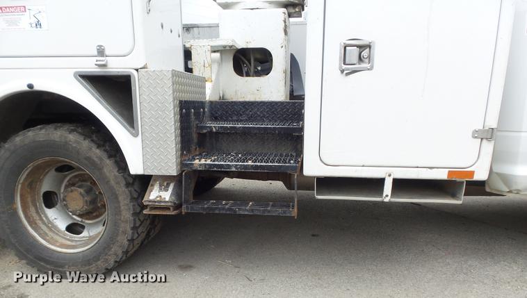 image for item K7700 2010 Brand FX service bed