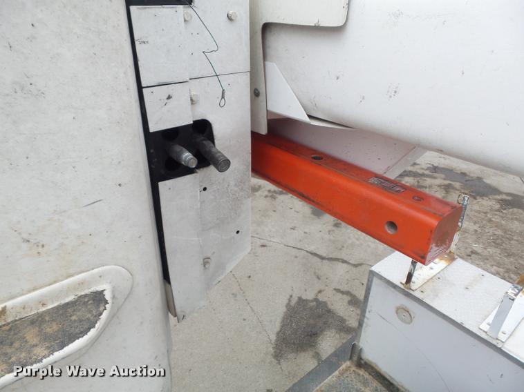 image for item K7700 2010 Brand FX service bed