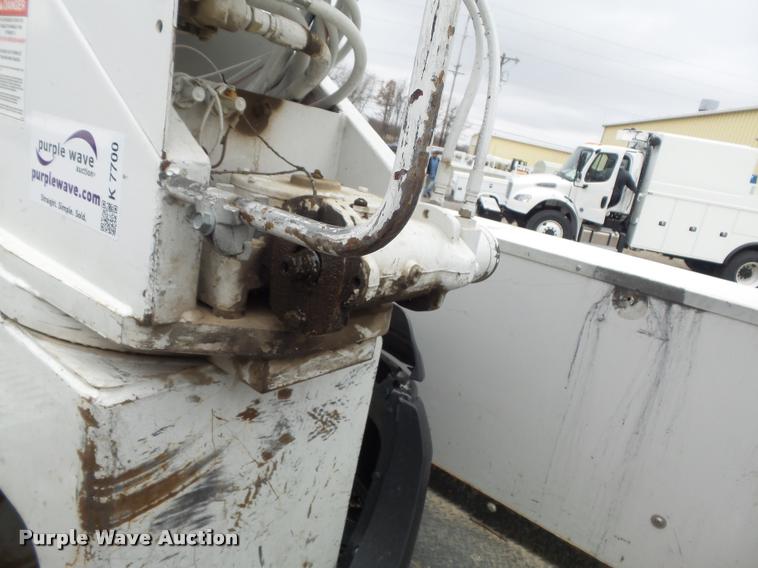 image for item K7700 2010 Brand FX service bed