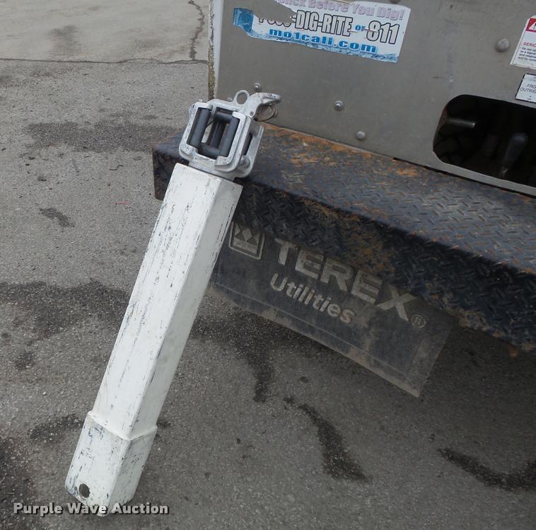 image for item K7700 2010 Brand FX service bed