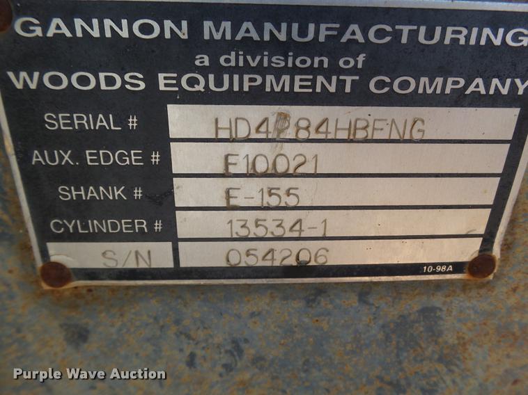 image for item L1602 2005 New Holland LV80 loader tractor