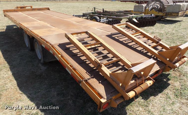 image for item L1606 1995 Hudson equipment trailer