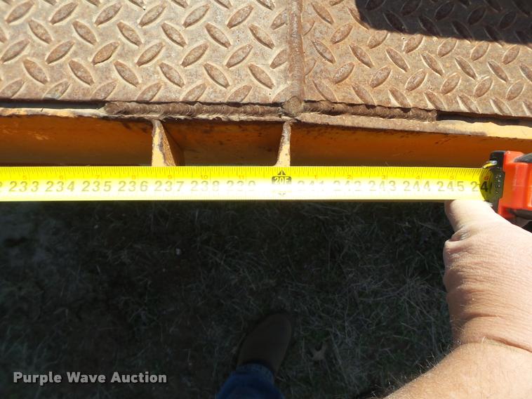 image for item L1606 1995 Hudson equipment trailer