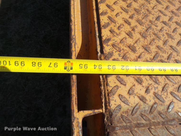 image for item L1606 1995 Hudson equipment trailer